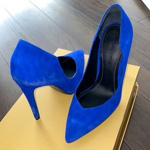 KENDALL+KYLIE blue high-heels.
